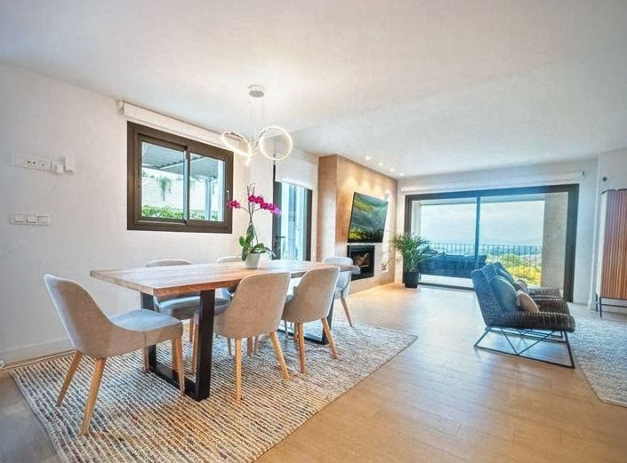 Image No.1-3 Bed House for sale