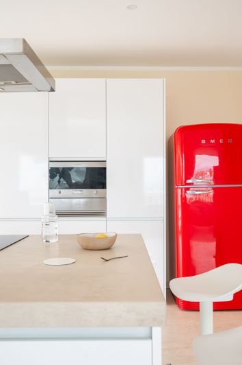 Image No.9-8 Bed Villa for sale