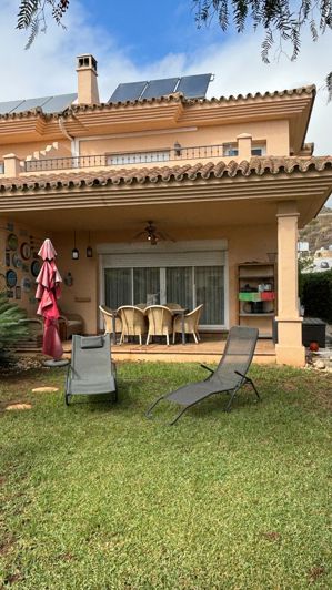 Image No.1-3 Bed House for sale