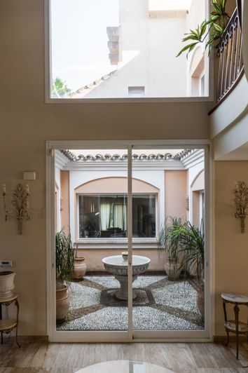 Image No.8-Villa de 8 chambres à vendre à Estepona