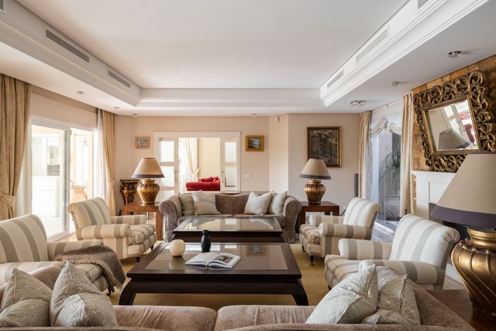 Image No.9-Villa de 8 chambres à vendre à Estepona