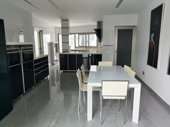 Image No.15-Villa de 5 chambres à vendre à Benalmadena