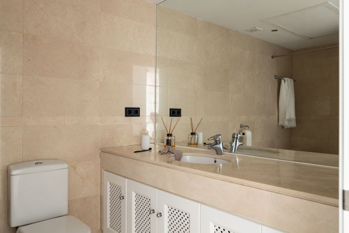 Image No.14-2 Bed Apartment for sale