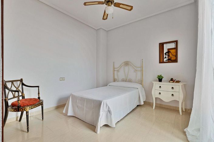 Image No.14-2 Bed Apartment for sale