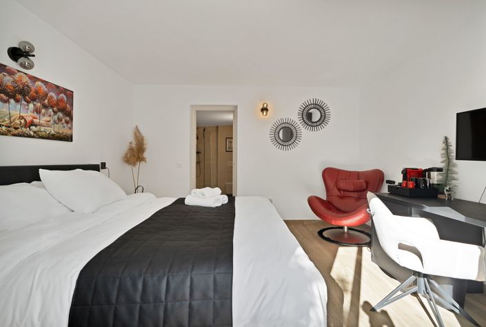 Image No.22-7 Bed Villa for sale