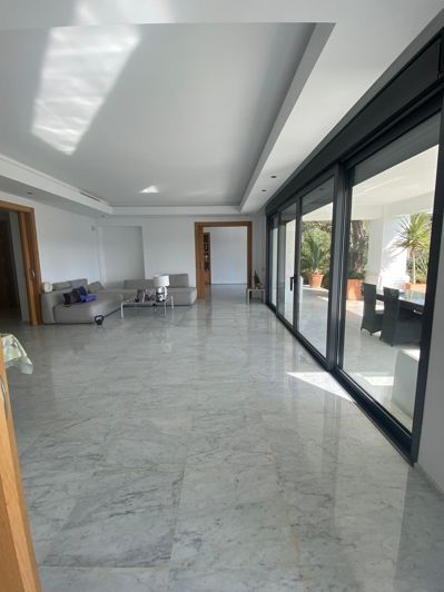 Image No.25-5 Bed House for sale