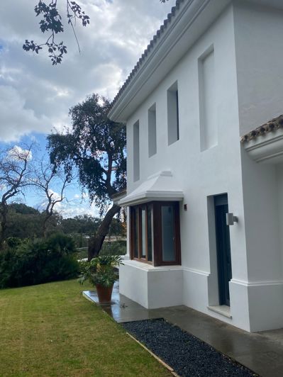 Image No.7-5 Bed House for sale