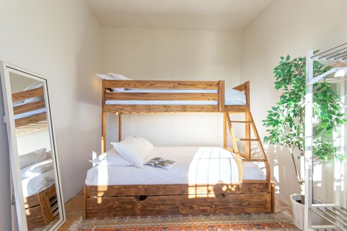 Image No.17-2 Bed House for sale