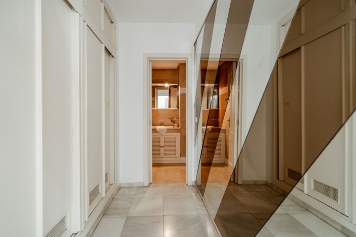 Image No.18-3 Bed Apartment for sale