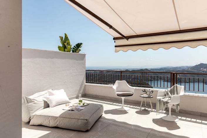 Image No.1-3 Bed House for sale