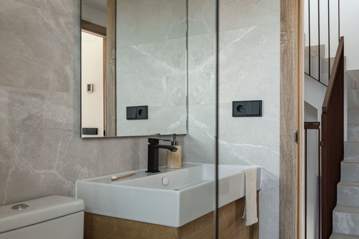 Image No.27-3 Bed House for sale