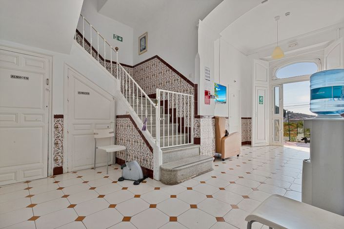 Image No.18-12 Bed Property for sale