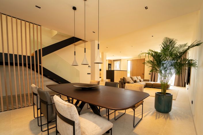 Image No.9-3 Bed House for sale