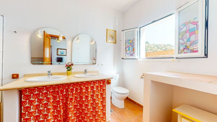 Image No.16-Maison de ville de 6 chambres à vendre à Tolox