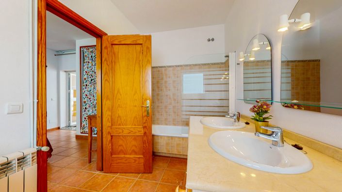 Image No.17-Maison de ville de 6 chambres à vendre à Tolox