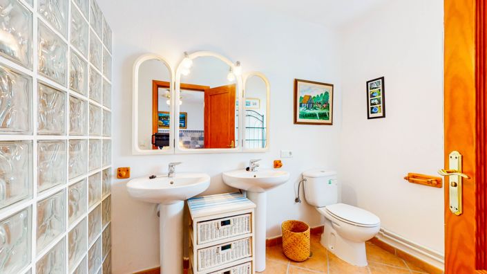 Image No.26-Maison de ville de 6 chambres à vendre à Tolox