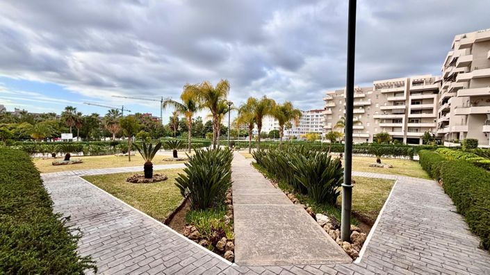 Image No.23-3 Bed Apartment for sale