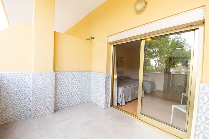 Image No.18-2 Bed Apartment for sale