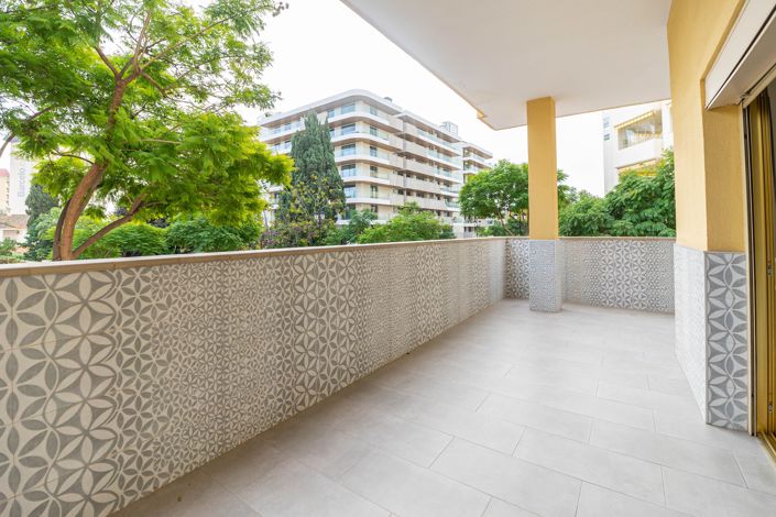 Image No.20-2 Bed Apartment for sale