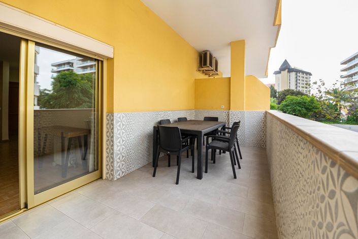 Image No.26-2 Bed Apartment for sale