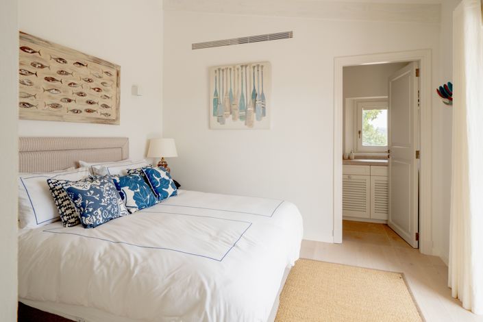 Image No.17-4 Bed House for sale