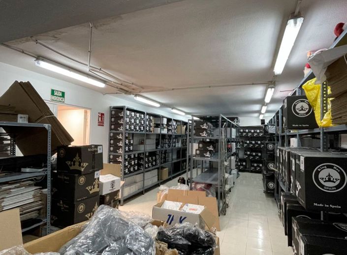 Image No.19-Commercial for sale