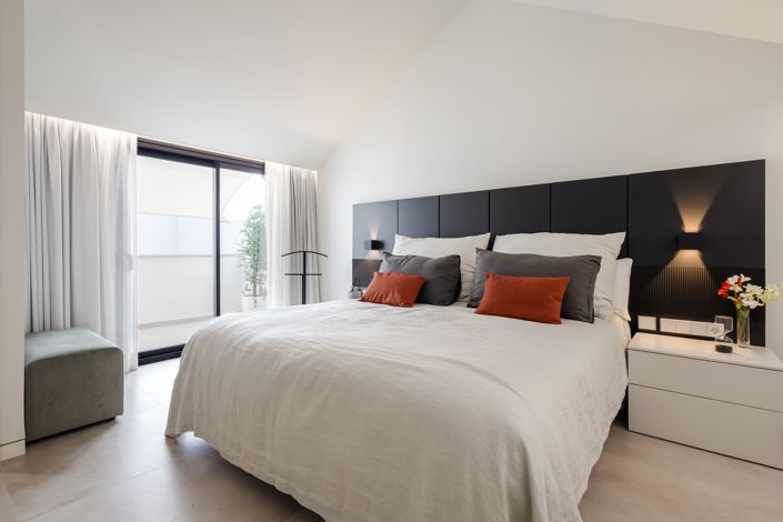 Image No.12-4 Bed Penthouse for sale