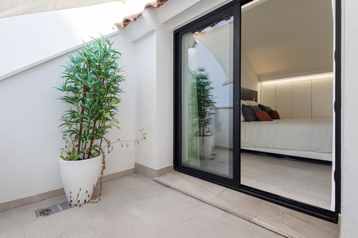 Image No.13-4 Bed Penthouse for sale