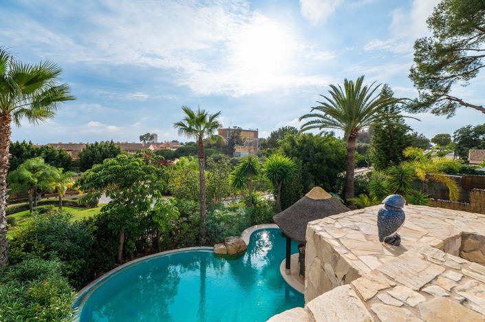 Image No.28-5 Bed Villa for sale