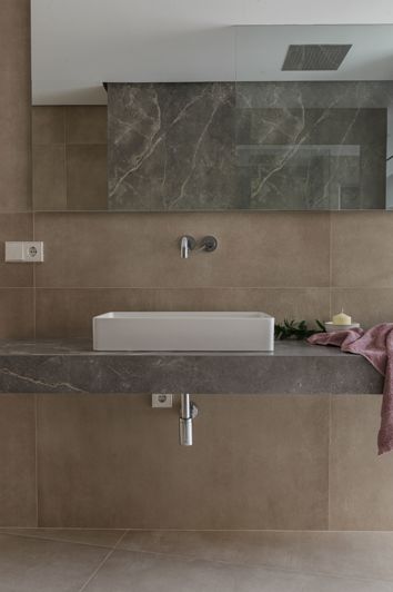 Image No.21-3 Bed Apartment for sale