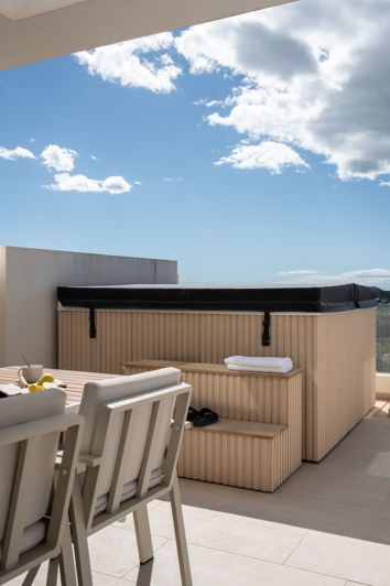 Image No.17-2 Bed Apartment for sale