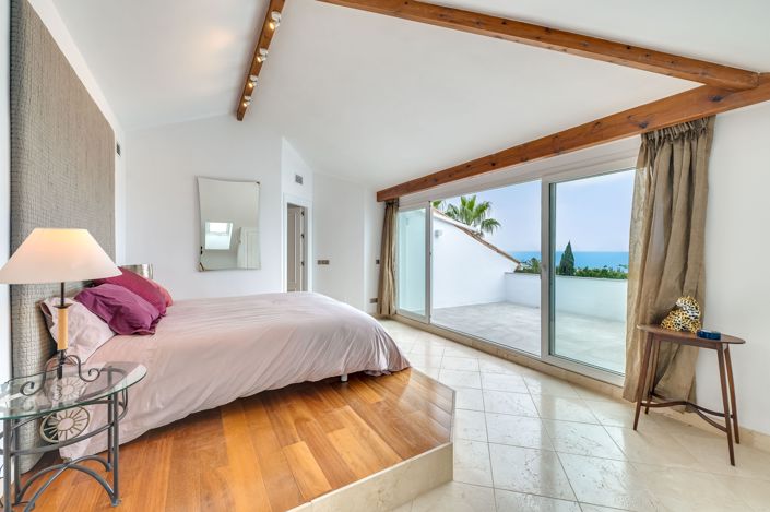 Image No.24-4 Bed Villa for sale