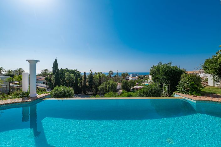 Image No.1-4 Bed Villa for sale