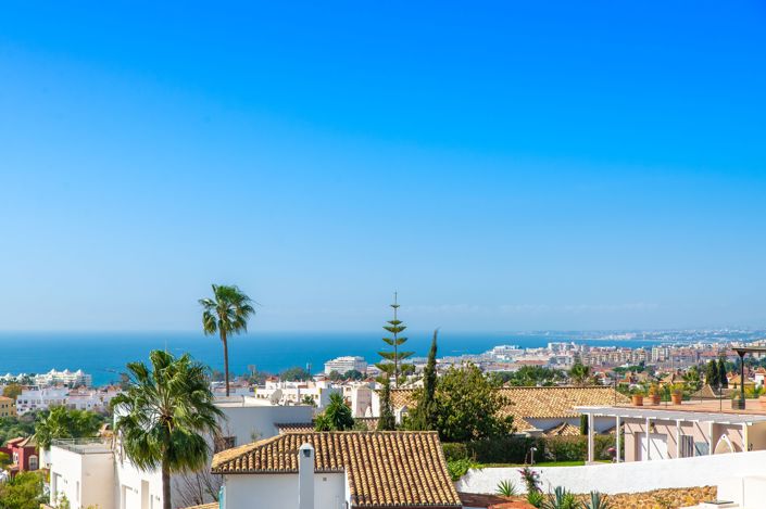 Image No.1-4 Bed Villa for sale