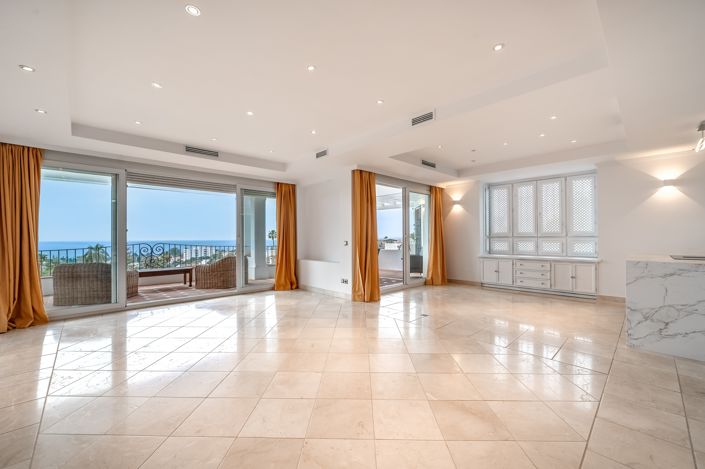 Image No.10-4 Bed Villa for sale