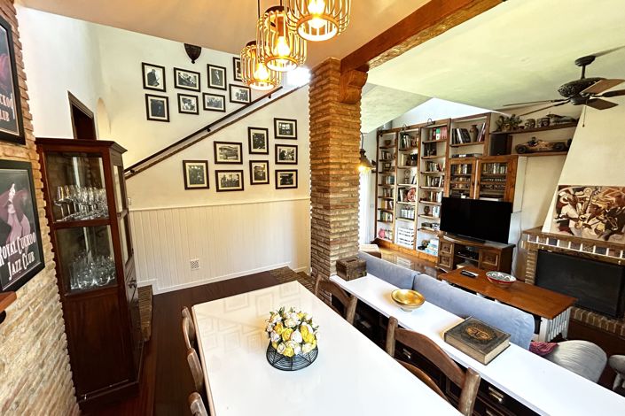 Image No.1-3 Bed House for sale