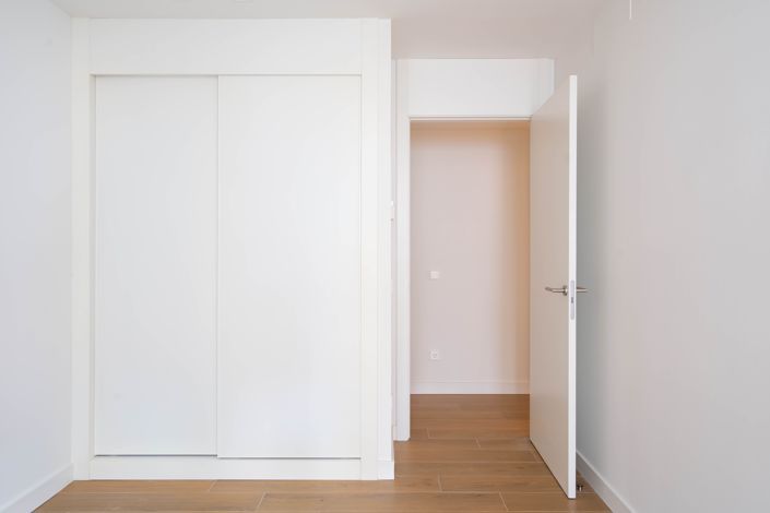 Image No.14-3 Bed Apartment for sale