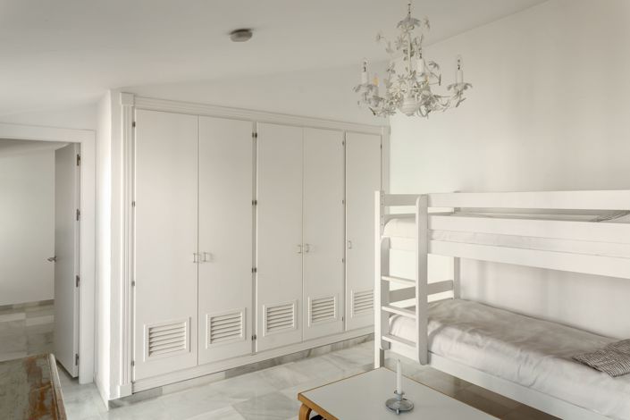 Image No.18-Villa de 4 chambres à vendre à Estepona