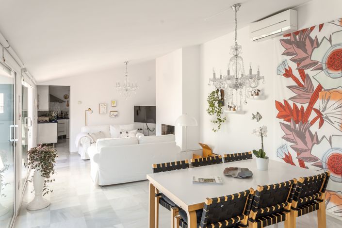 Image No.3-Villa de 4 chambres à vendre à Estepona