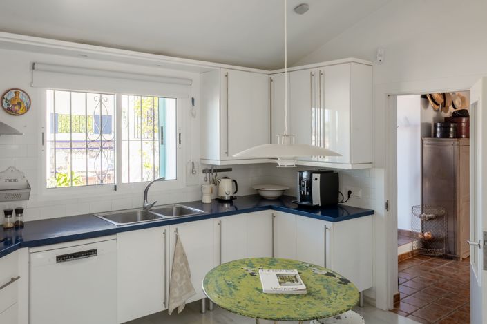 Image No.8-Villa de 4 chambres à vendre à Estepona