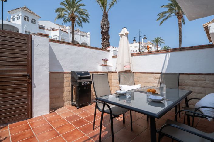 Image No.1-3 Bed Townhouse for sale