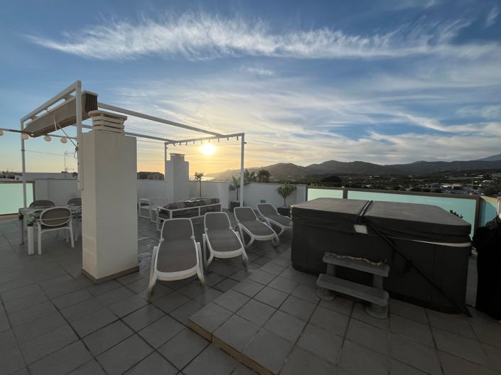 Image No.1-3 Bed Penthouse for sale