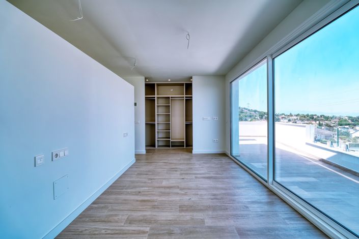 Image No.5-Villa de 4 chambres à vendre à Alhaurín de la Torre