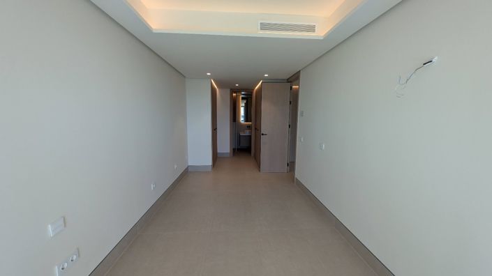 Image No.27-3 Bed Apartment for sale