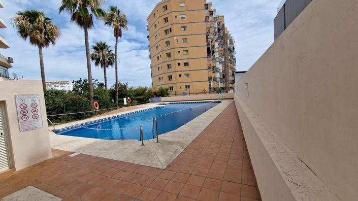 Image No.1-Studio for sale