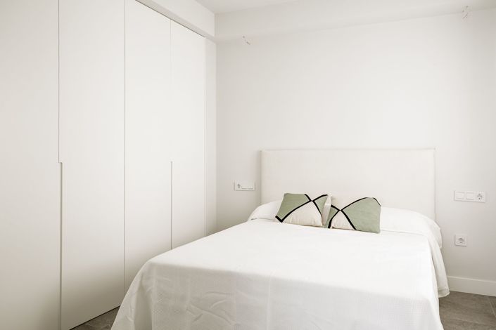 Image No.12-3 Bed Apartment for sale