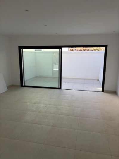 Image No.3-3 Bed Townhouse for sale