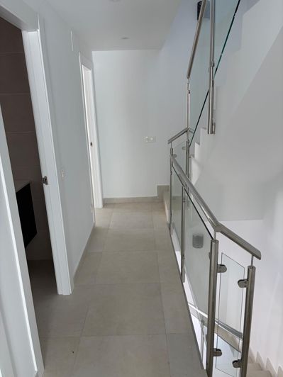 Image No.9-3 Bed Townhouse for sale