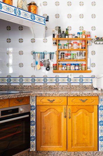 Image No.10-7 Bed Villa for sale