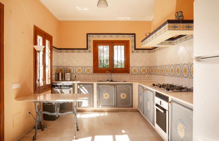 Image No.23-5 Bed House for sale